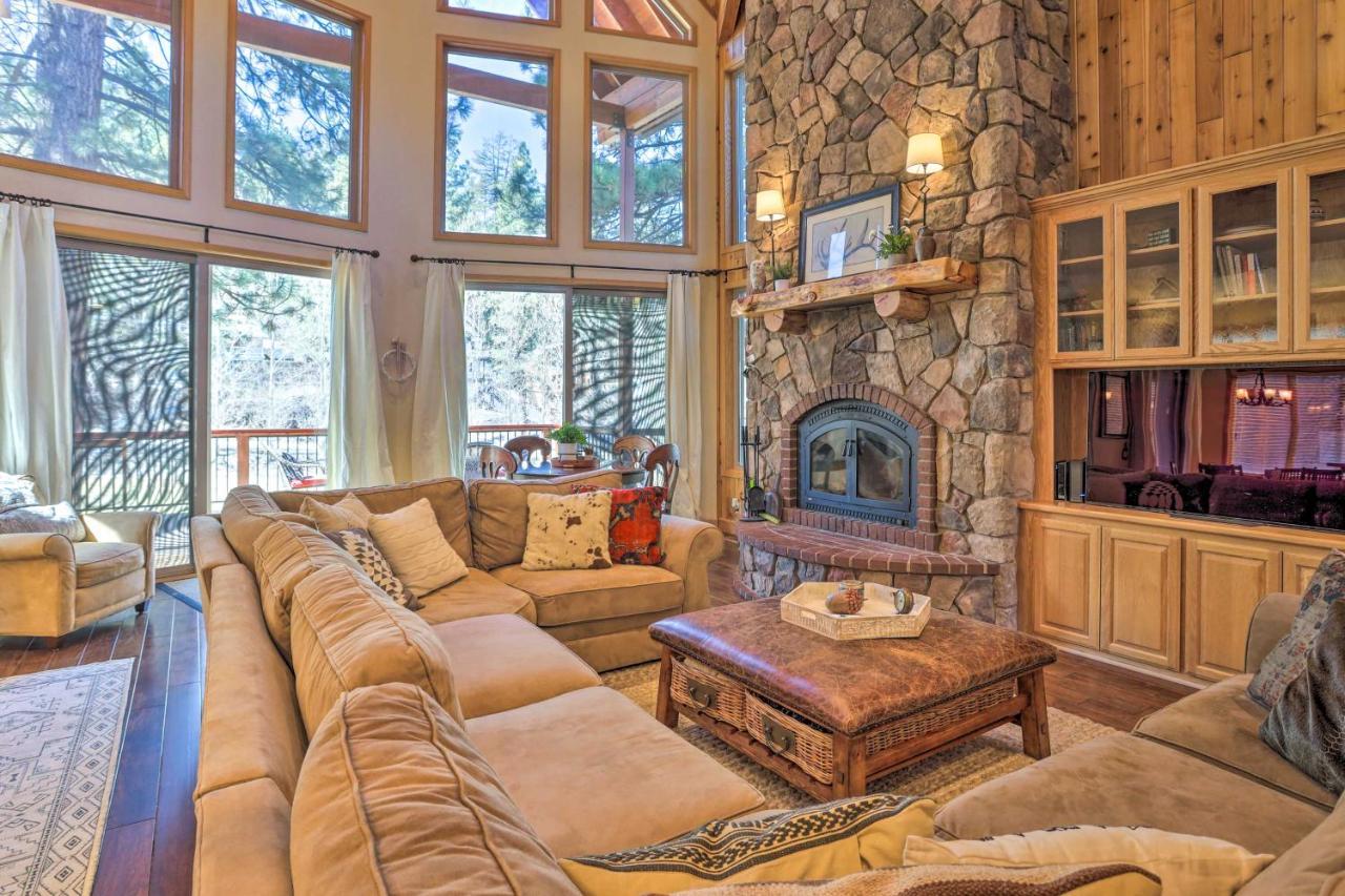 Villa Expansive Cabin With Hot Tub And Walk To Ski Lift! Big Bear Lake Exterior foto